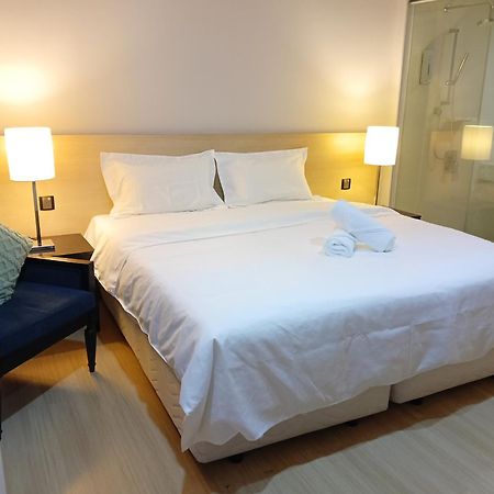 The Straits Suites By Ciconia Malacca Exterior foto