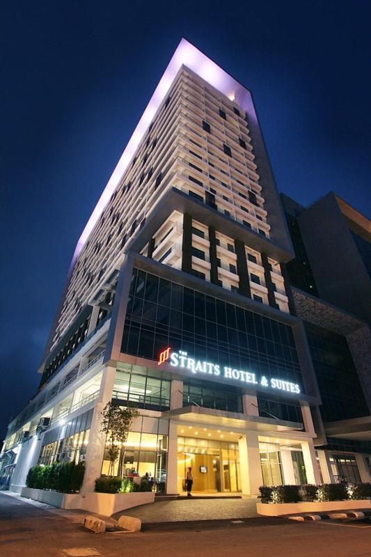 The Straits Suites By Ciconia Malacca Exterior foto